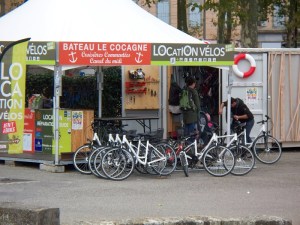 Bicycle rental by the Canal-du-Midi