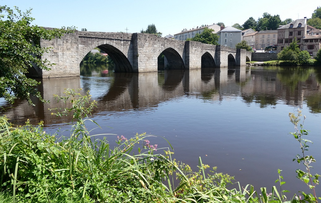 マキシム・モーフラ、「LE PONT DE LEGUENAY, BRUGES」 Attractions